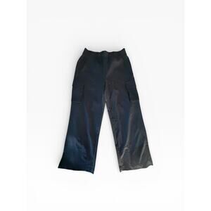 Beyond Yoga Black Cargo Yoga Pants – Size M – Elastic Waist, Wide Leg